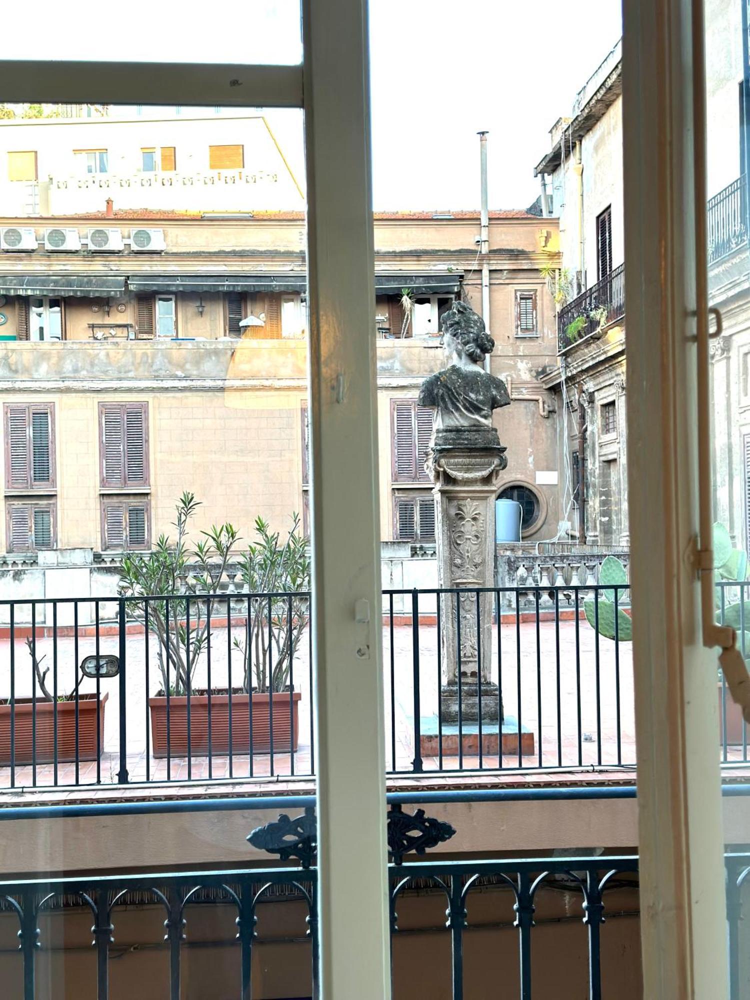 A Un Passo Dal Massimo 2 Appartement Palermo Buitenkant foto