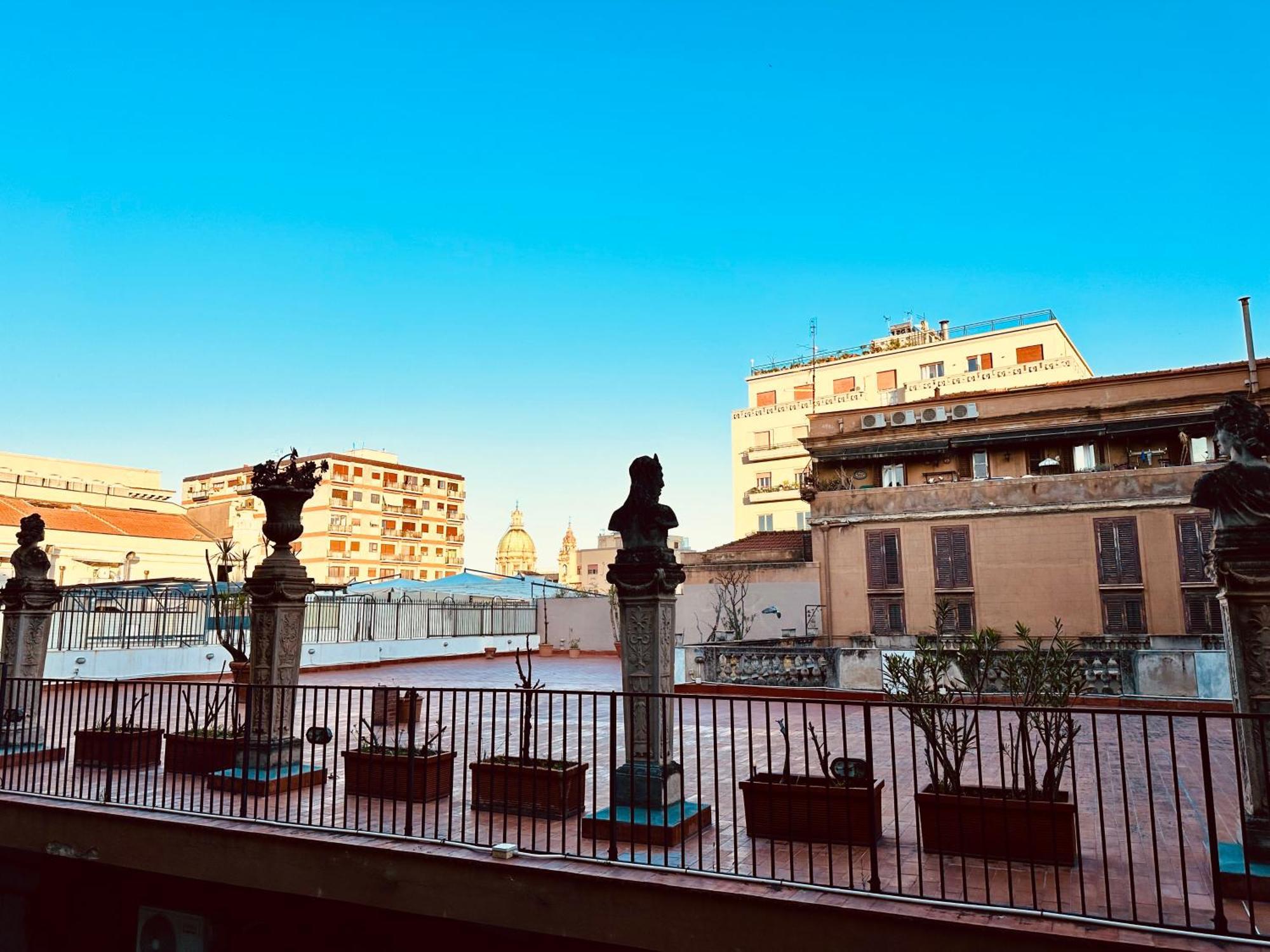 A Un Passo Dal Massimo 2 Appartement Palermo Buitenkant foto