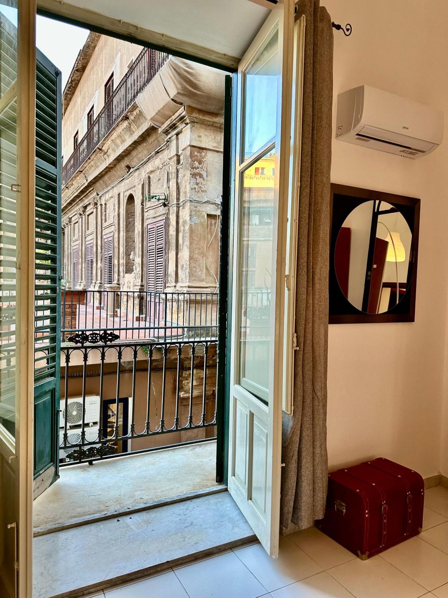 A Un Passo Dal Massimo 2 Appartement Palermo Buitenkant foto
